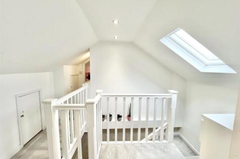2nd Floor Landing