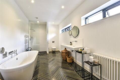 En Suite Bathroom