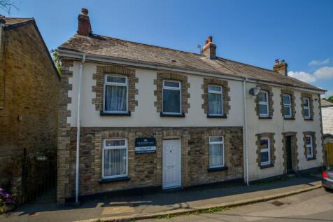 To Book A Viewing Call TPS Lostwithiel on 01208 87