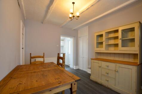 To Book A Viewing Call TPS Lostwithiel on 01208 87