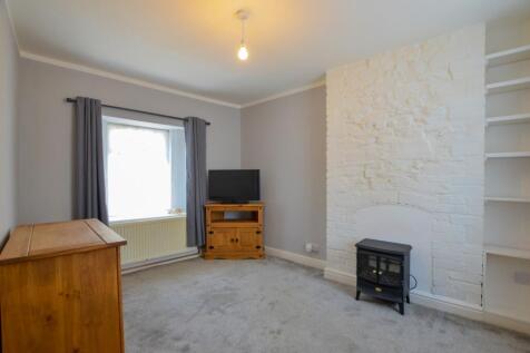 To Book A Viewing Call TPS Lostwithiel on 01208 87