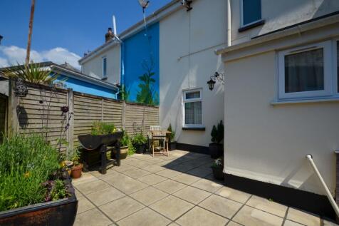 To Book A Viewing Call TPS Lostwithiel on 01208 87