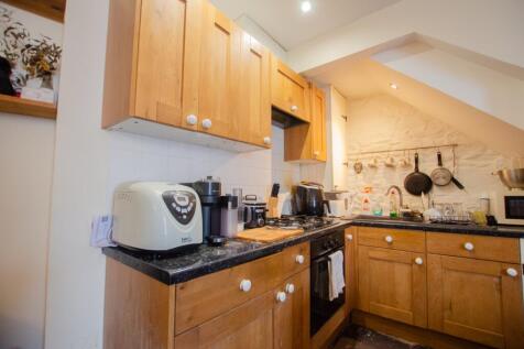 To Book A Viewing Call TPS Lostwithiel on 01208 87