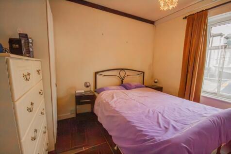 To Book A Viewing Call TPS Lostwithiel on 01208 87