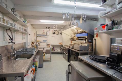 To Book A Viewing Call TPS Lostwithiel on 01208 87