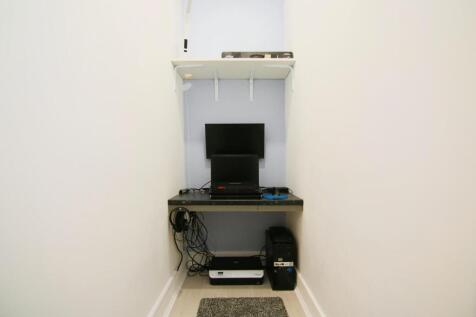 OCCASIONAL OFFICE SPACE