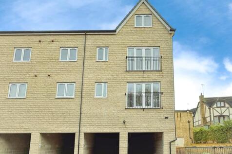 REAR / CAR PORTS