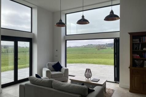 2 The Paddocks - Living.JPG