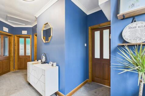 CAM05526G0-PR0027...