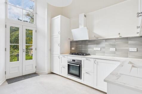 CAM05526G0-PR0051...