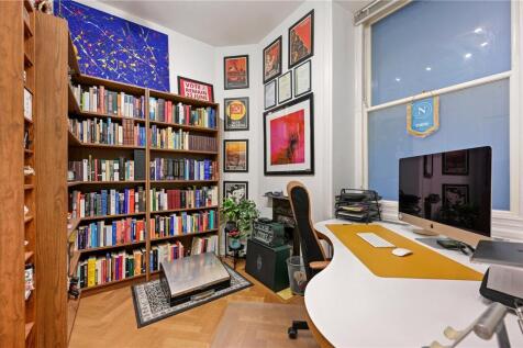 Bedroom 3 / Study