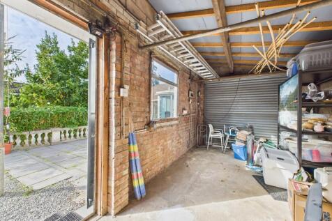 Garage/Workshop/Storage