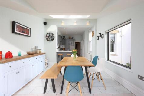 44 Logan Road 15.JPG