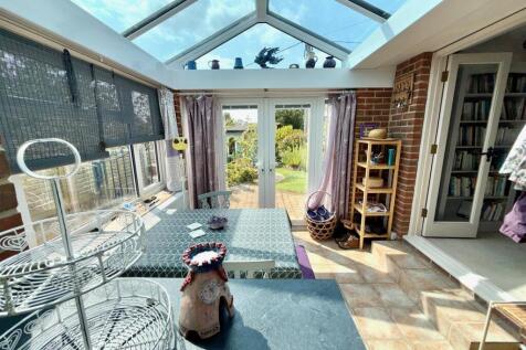 Conservatory to Dining Room.jpg