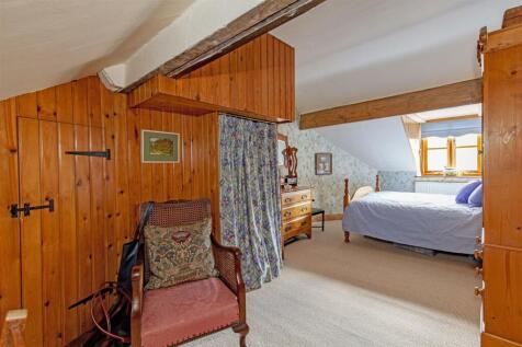 Bedroom 2-2.jpg