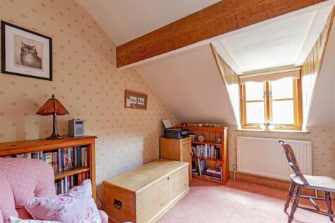 Bedroom 3-1.jpg