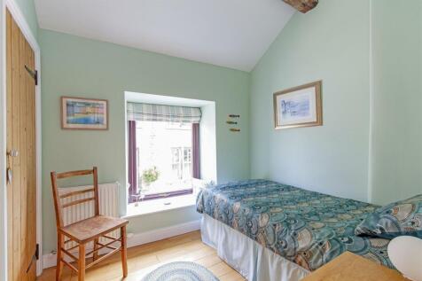 Cottage-Bedroom 2-1.jpg