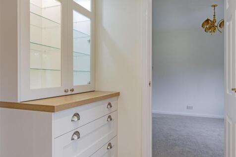 Superb Re-fitted Kitchen