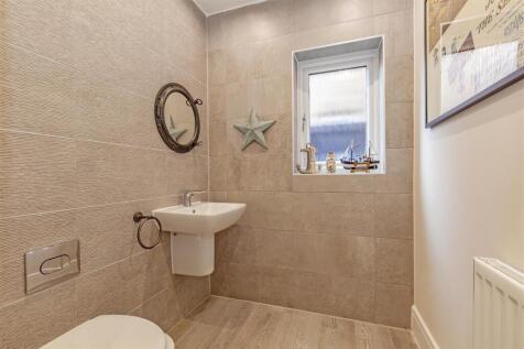 Cloakroom/WC