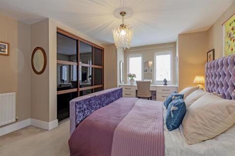 Principal Double Bedroom