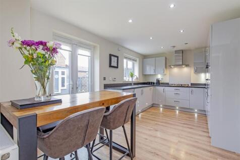 Stunning Breakfast Kitchen