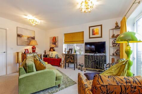 Open Plan Living/Kitchen Area