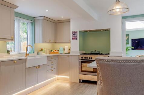Impressive Kitchen/Breakfast Room