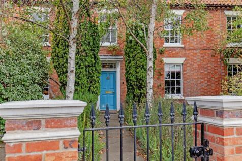 Front External-2.jpg