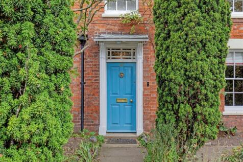 Front External-1.jpg