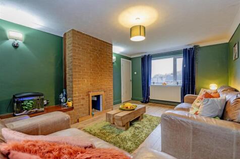 Spacious Reception Room