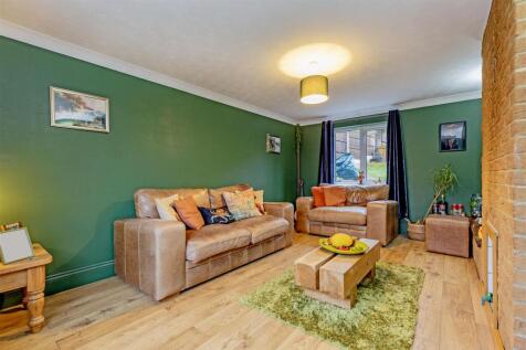 Spacious Reception Room