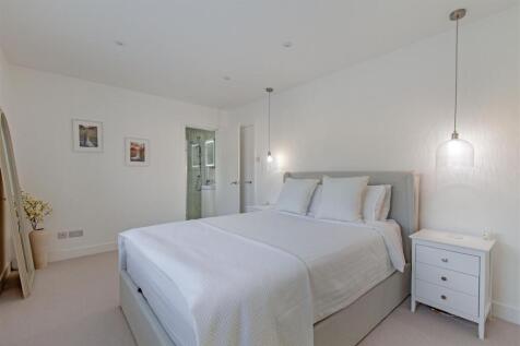 Principal Double Bedroom