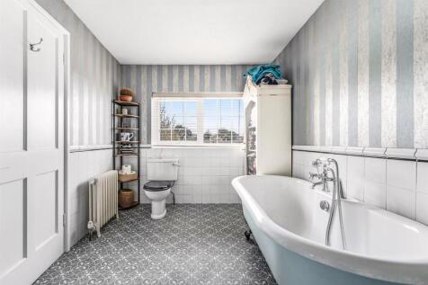 Four-Piece Bathroom