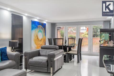 Salisbury Road, Worcester Park