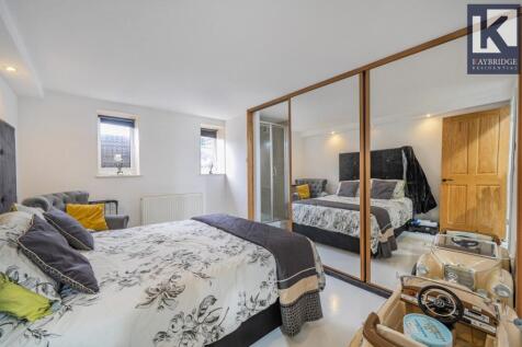 Salisbury Road, Worcester Park