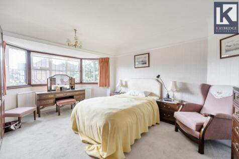 Stoneleigh Park Road, KT19 0RQ