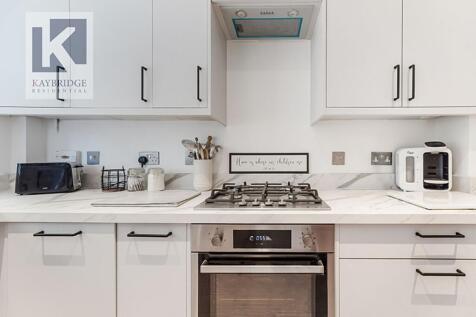 Pemberley Chase, West Ewell