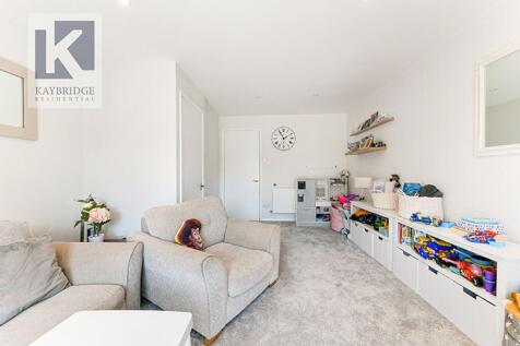 Pemberley Chase, West Ewell