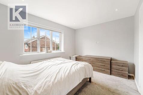 Pemberley Chase, West Ewell