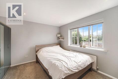 Pemberley Chase, West Ewell