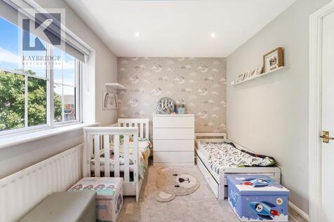 Pemberley Chase, West Ewell