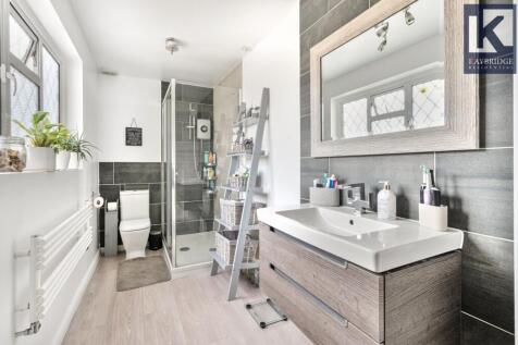 Seaforth Gardens, Epsom - KT19 0LP