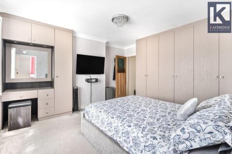 Seaforth Gardens, Epsom - KT19 0LP