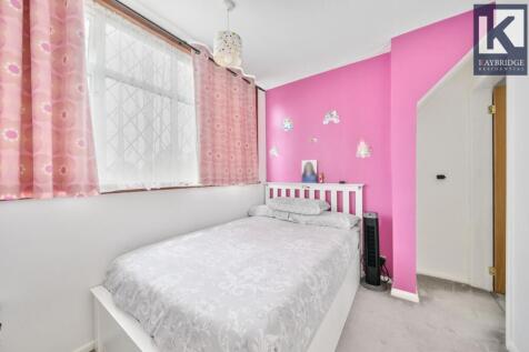 Seaforth Gardens, Epsom - KT19 0LP