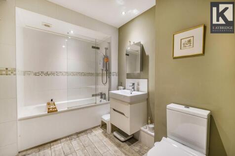 Elm Road, Epsom - KT17 2EU