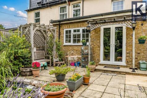 Elm Road, Epsom - KT17 2EU