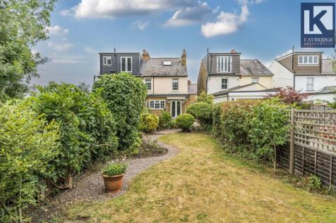 Elm Road, Epsom - KT17 2EU