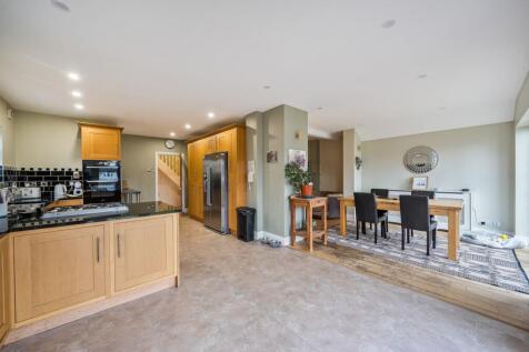 Stoneleigh Crescent, Epsom - KT19 0RP