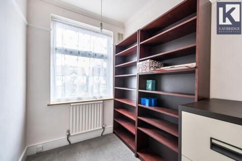 Stoneleigh Avenue KT4 8YB