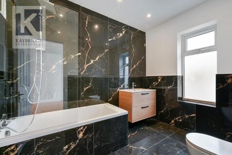 Donnington Road, Worcester Park - KT4 8EN